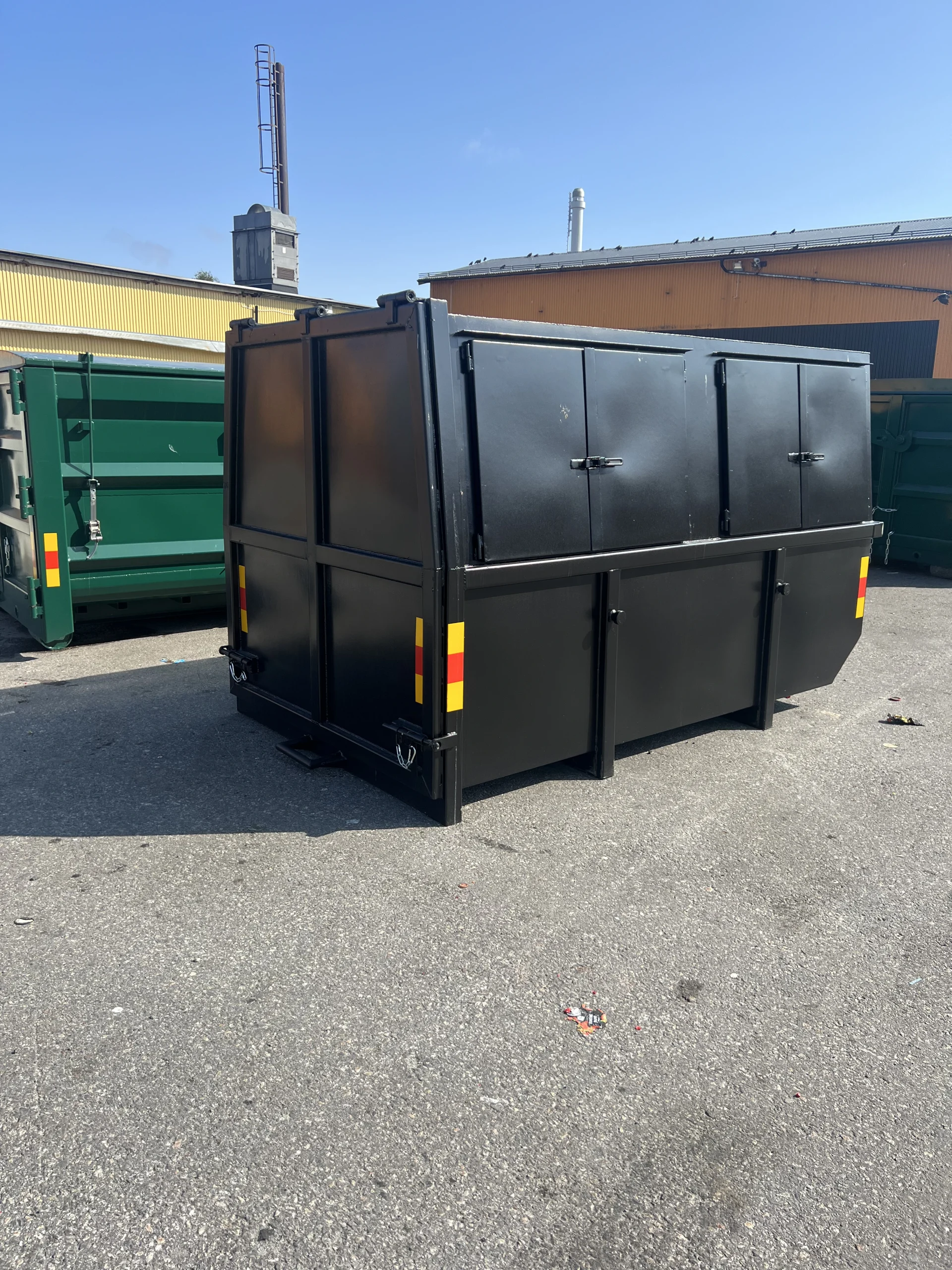 Täckt liftdumpercontainer 6–14 m³ – produktbild 3